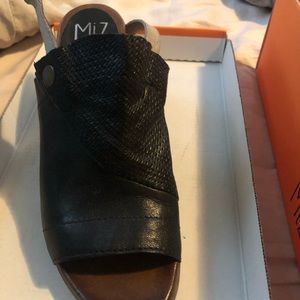 Black sling back shoe. Size euro 38. Worn twice! Like new!